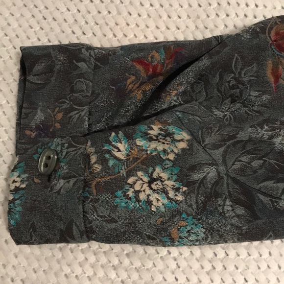 Tahiti Silk Blouse - Picture 7 of 9